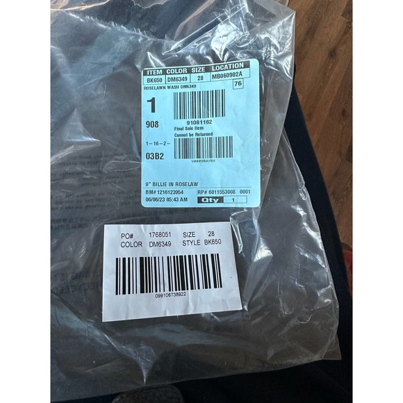 J. Crew 9" demi-boot crop jean in Roselawn Wash - Picture 6 of 6